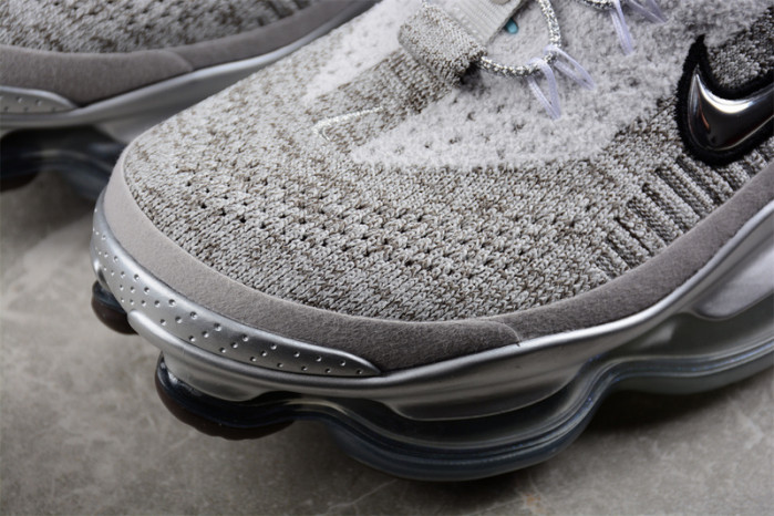 Nike AIR MAX SCORPION FLYKNIT 