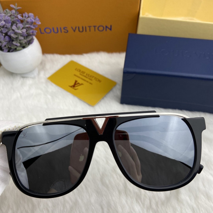 L*V SUNGLASSES SUN-9