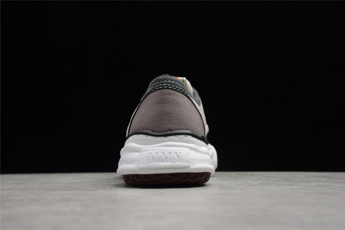 Ma*s*n mihara yasuhiro sneaker ao2fw707