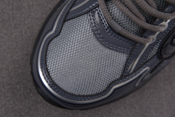 DR B30 TRAINER SNEAKER DR-155