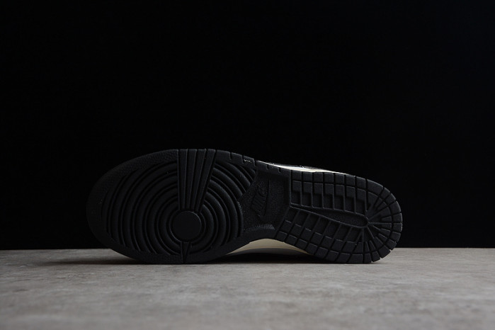 NIKE DUNK LOW “LIGHT SMOKE GREY” DD1503-117