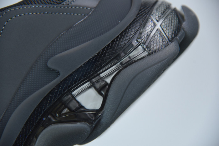 BL TRIPLE S TRAINERS