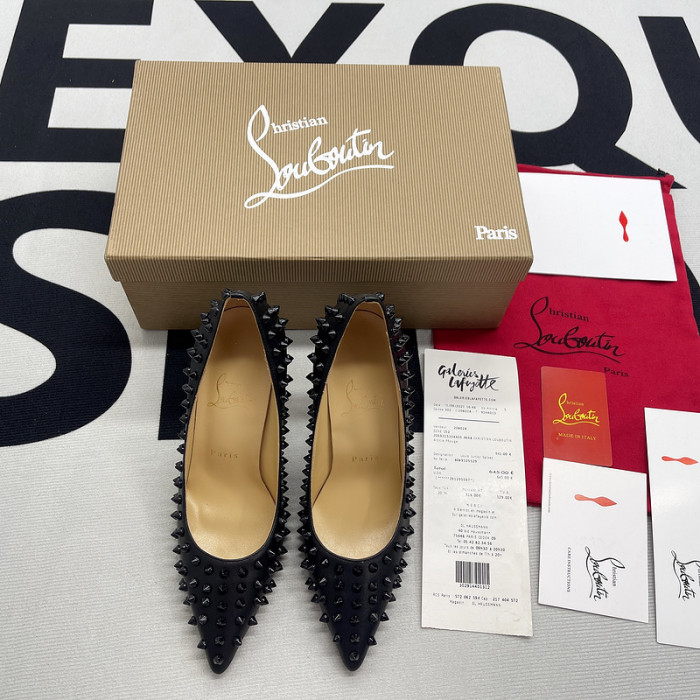 Ch**an louboutin heel