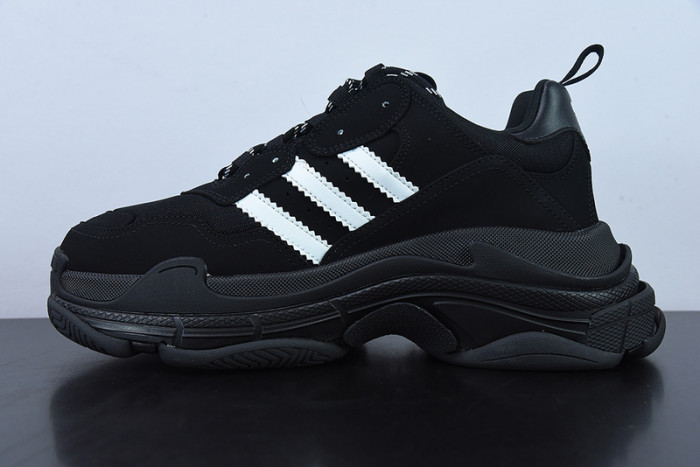 BL TRIPLE S TRAINERS