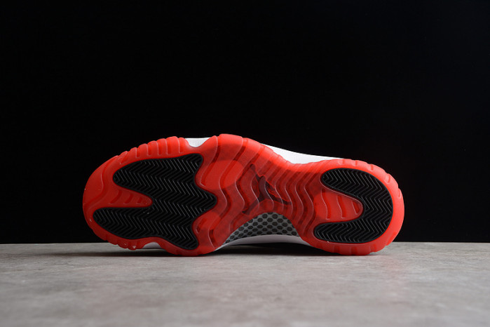 Air Jordan 11 Low Concord Bred AV2187-160