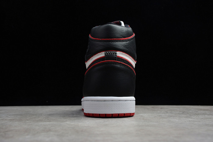Jordan 1 Retro High Bloodline - 555088-062