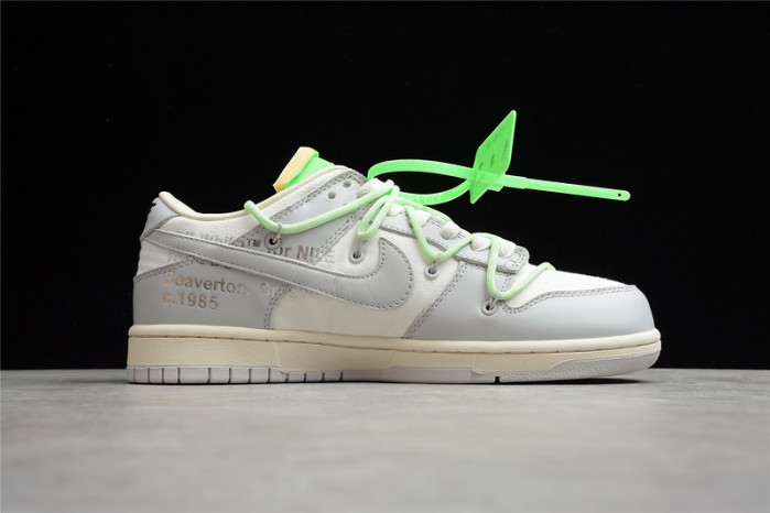 NIKE OW x Nike Dunk Low "THE" DM1602- 108