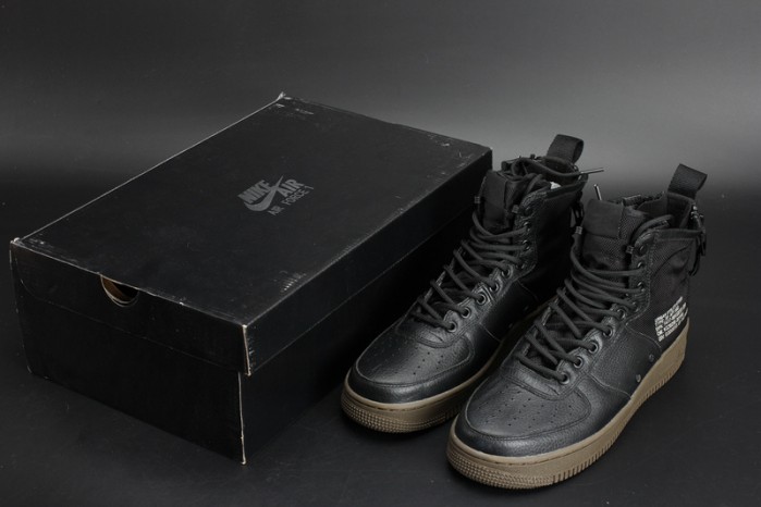 NIKE SF AIR FORCE 1 MID “HAZEL” BLACK 917753-002