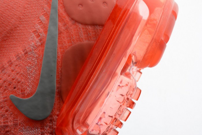 Nike Womens Vapormax Flyknit 2.0 Crimson Pulse 942843-800