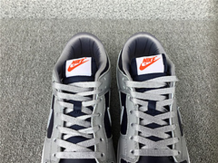 NIKE SB DUNK LOW GREY DARK BLUE DD1768-400