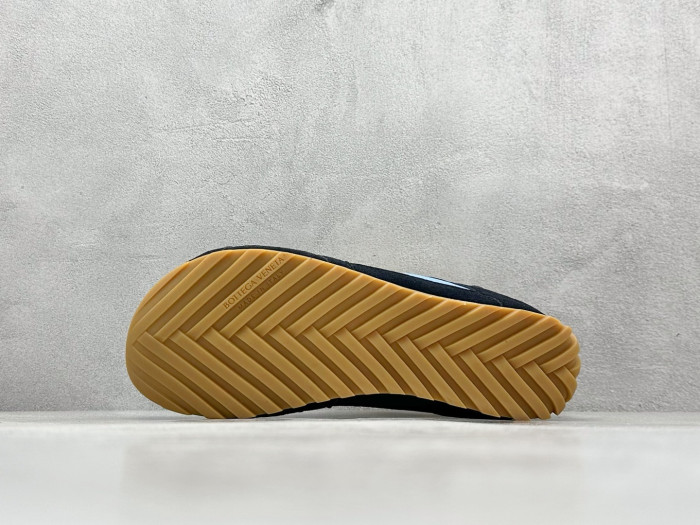 bo*te*ga Ve*ne*ta sneaker bvs-045