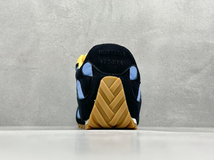 bo*te*ga Ve*ne*ta sneaker bvs-045