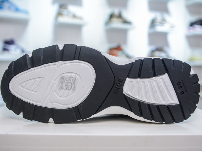 DR B30 TRAINER SNEAKER DR-158