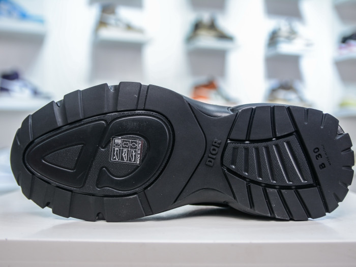 DR B30 TRAINER SNEAKER DR-160