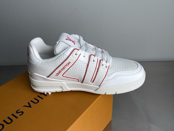 l0*is V*t0n lv trainer lvt-228