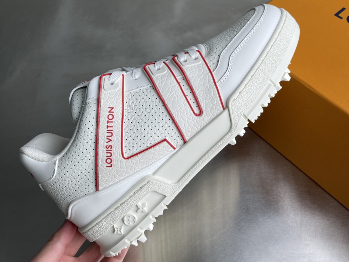 l0*is V*t0n lv trainer lvt-228