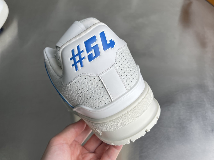 l0*is V*t0n lv trainer lvt-225