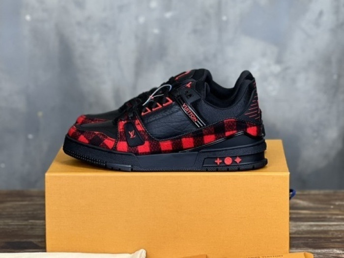 l0*is V*t0n lv trainer lvt-212